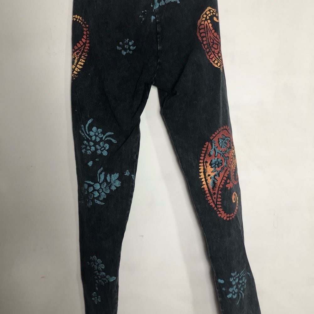 NWOT Made in the USA yoga workout leggings